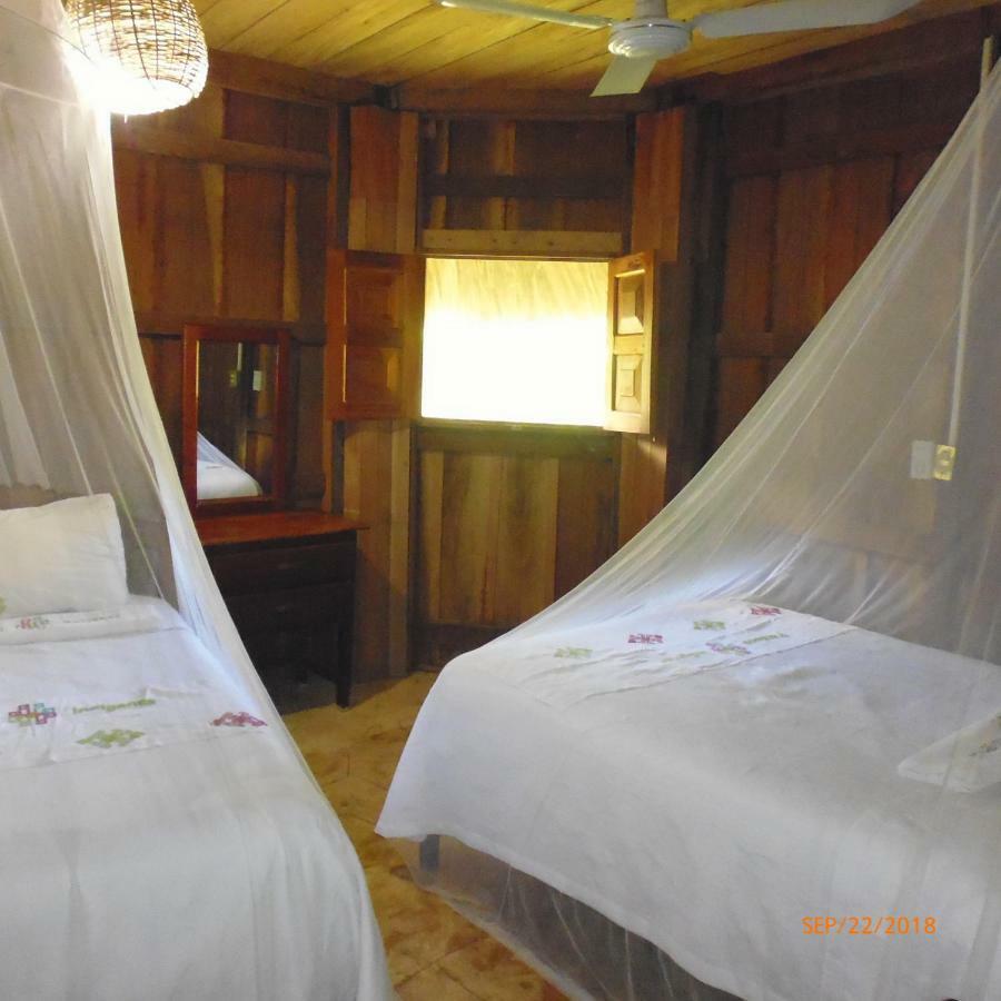 Hotel Nueva Alianza Frontera Corozal Eksteriør billede